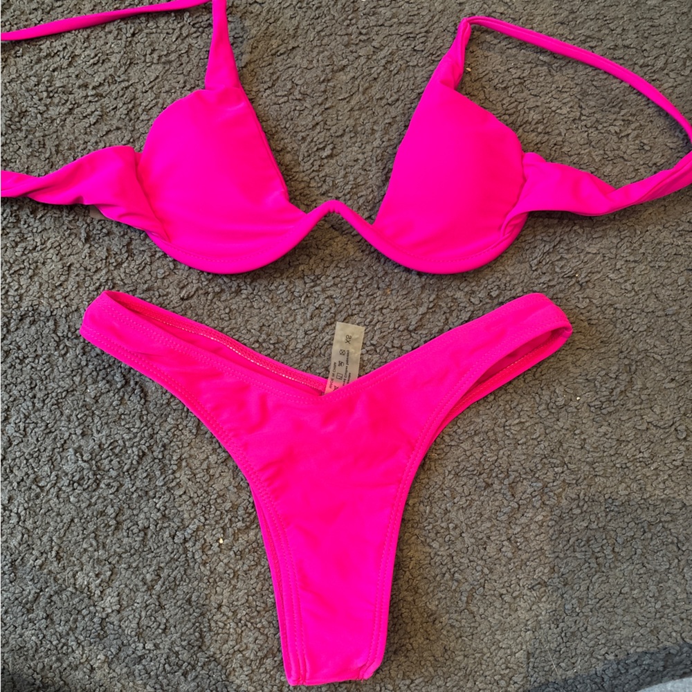 ✨SHEIN Neon Hot Pink Two-Piece Bikini Set✨